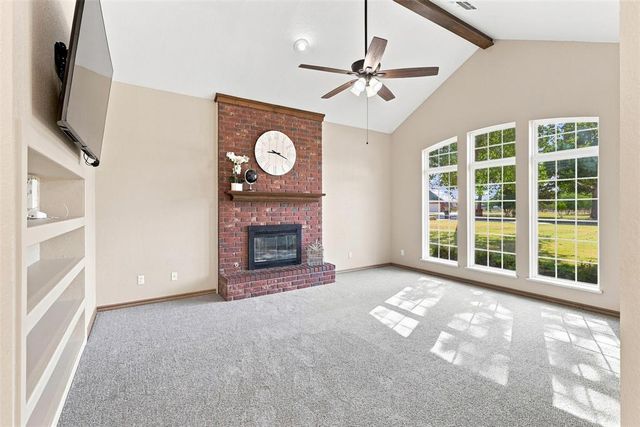 2020 Kyle Drive, Guthrie, OK 73044