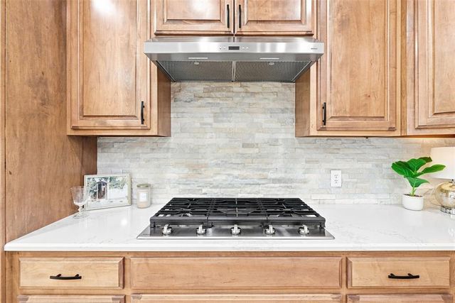 2020 Kyle Drive, Guthrie, OK 73044