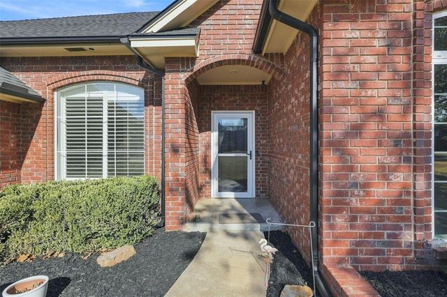2020 Kyle Drive, Guthrie, OK 73044