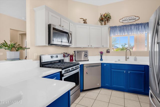 1472 W Cathedral Way, Oro Valley, AZ 85737