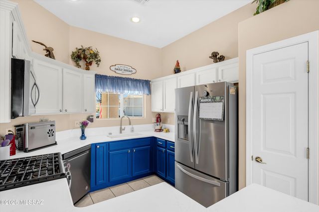 1472 W Cathedral Way, Oro Valley, AZ 85737