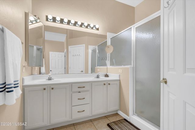 1472 W Cathedral Way, Oro Valley, AZ 85737