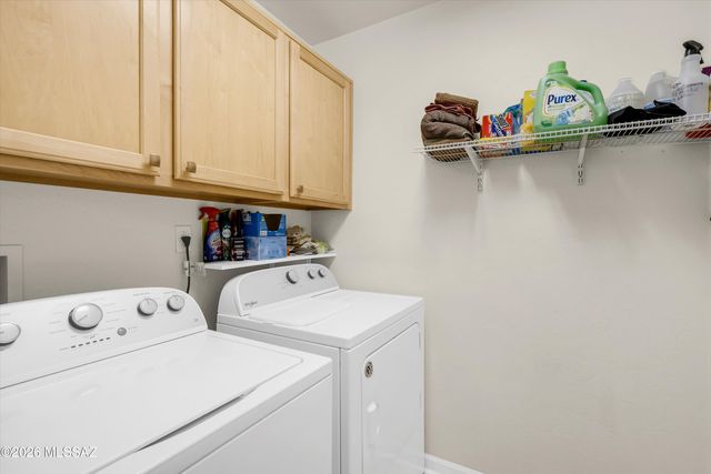 1472 W Cathedral Way, Oro Valley, AZ 85737