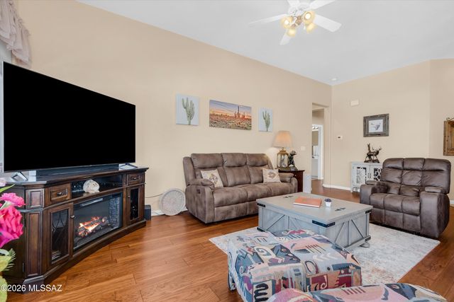1472 W Cathedral Way, Oro Valley, AZ 85737