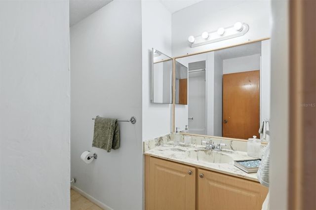 4512 OTTAWA TRAIL 229, Sarasota, FL 34233