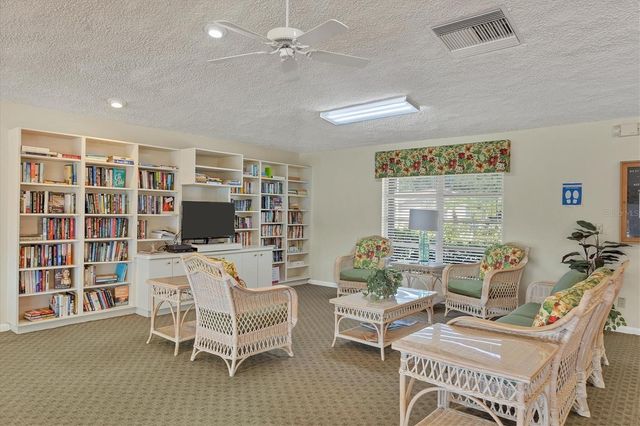 4512 OTTAWA TRAIL 229, Sarasota, FL 34233