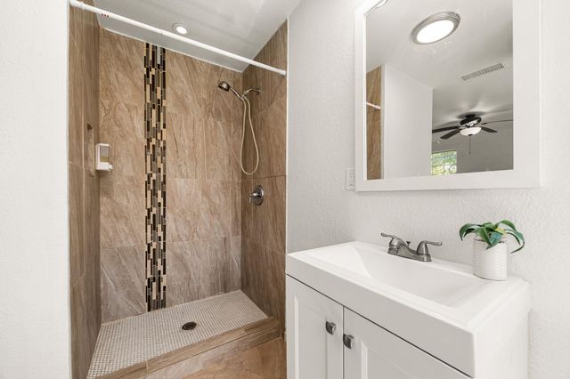 11800 Oak Haven RD, Austin, TX 78753