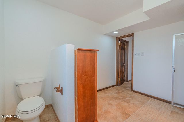 6815 VILLA HERMOSA Drive 1, El Paso, TX 79912
