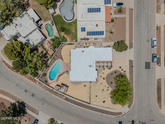 6815 VILLA HERMOSA Drive 1, El Paso, TX 79912