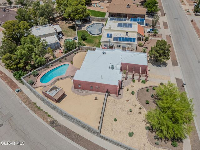 6815 VILLA HERMOSA Drive 1, El Paso, TX 79912