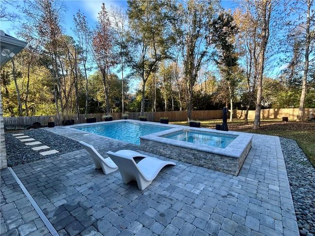 9700 Scott Dairy Loop S Road, Mobile, AL 36695