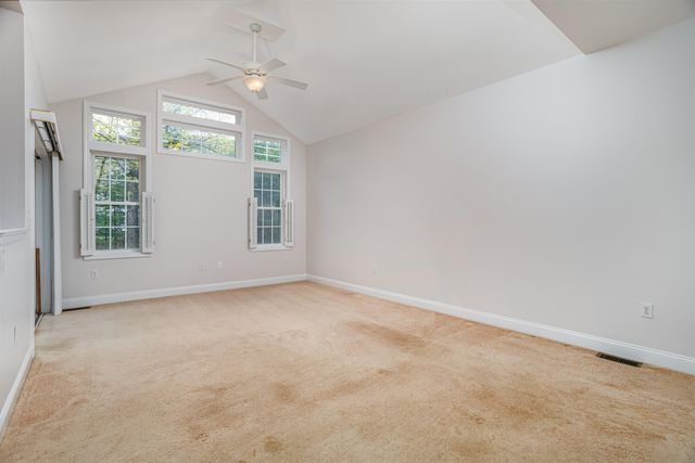 7 Augustus Circle, Merrimack, NH 03054