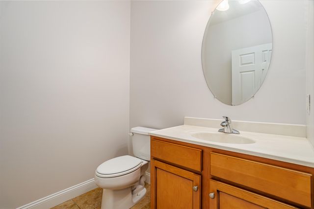 7 Augustus Circle, Merrimack, NH 03054