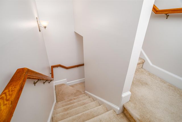 7 Augustus Circle, Merrimack, NH 03054