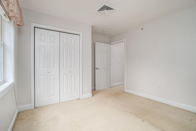7 Augustus Circle, Merrimack, NH 03054