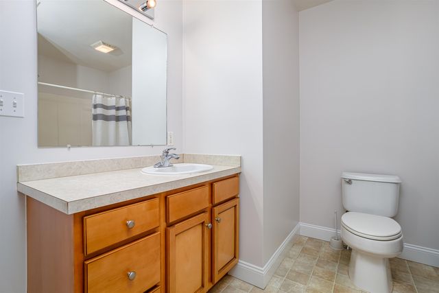 7 Augustus Circle, Merrimack, NH 03054