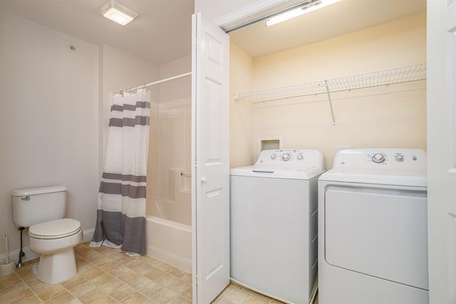 7 Augustus Circle, Merrimack, NH 03054