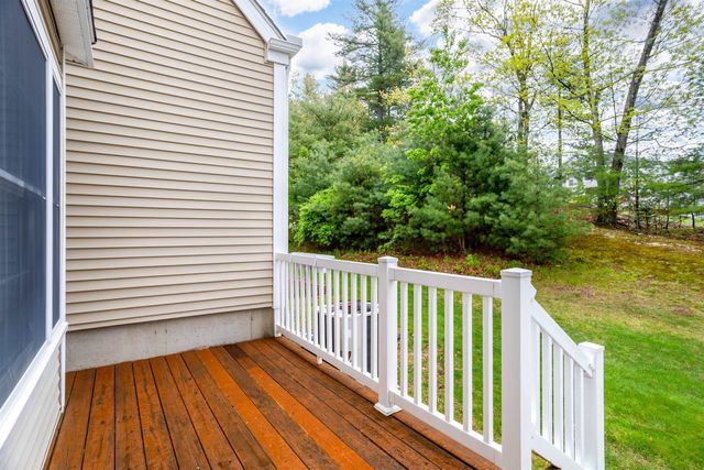 7 Augustus Circle, Merrimack, NH 03054