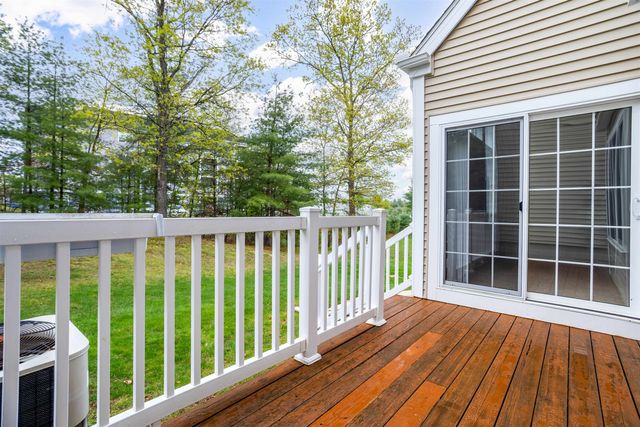 7 Augustus Circle, Merrimack, NH 03054