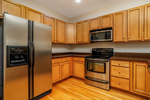 7 Augustus Circle, Merrimack, NH 03054