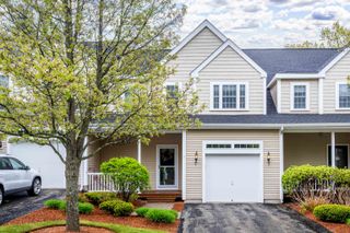 7 Augustus Circle, Merrimack, NH 03054