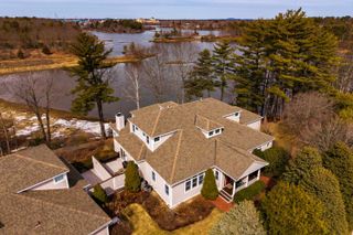 8 Campbells Lane, New Castle (newcastle), NH 03854