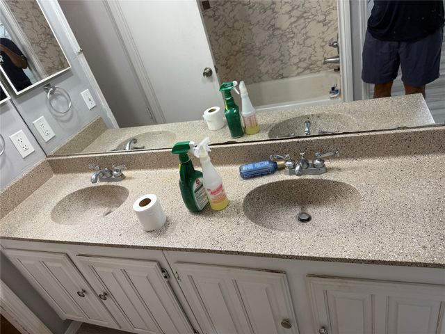 1229 Greenbriar Lane, Lancaster, TX 75146