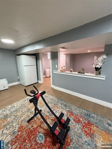 13.5 1st, Mahwah, NJ 07430