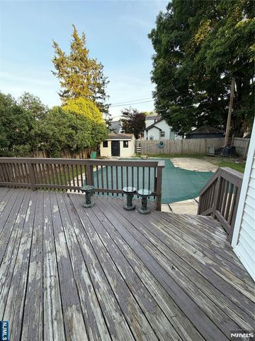13.5 1st, Mahwah, NJ 07430