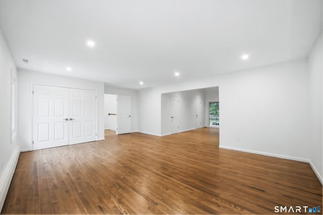 21 Deepwood Road, Weston, CT 06883