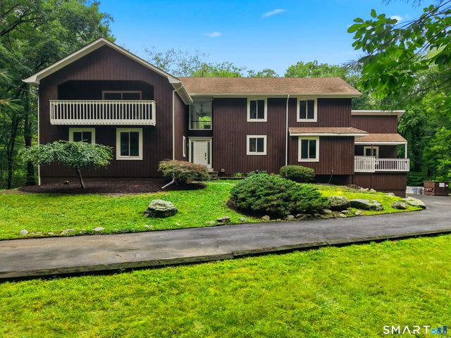 21 Deepwood Road, Weston, CT 06883
