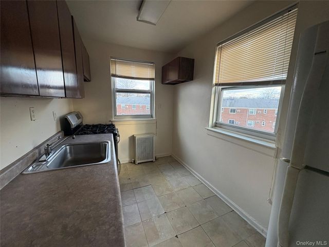 263-18 73 Avenue 2nd Floor, Glen Oaks, NY 11004