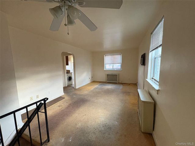 263-18 73 Avenue 2nd Floor, Glen Oaks, NY 11004