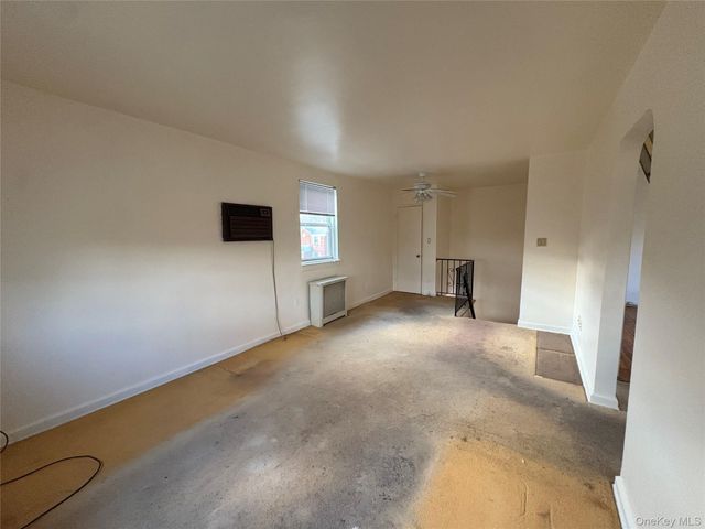 263-18 73 Avenue 2nd Floor, Glen Oaks, NY 11004