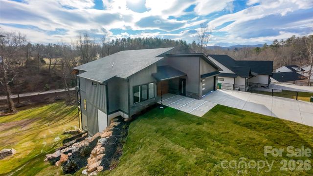 25 George Allen Ridge, Arden, NC 28704