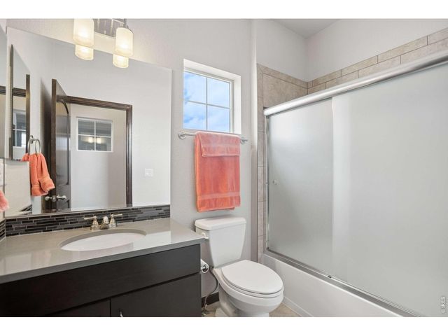 400 Baja Dr, Windsor, CO 80550