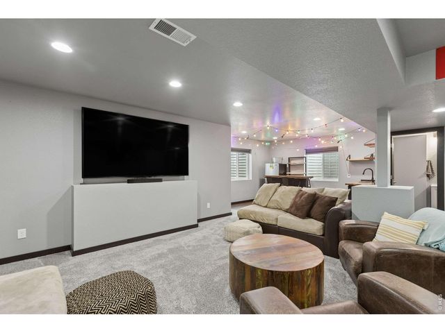 400 Baja Dr, Windsor, CO 80550