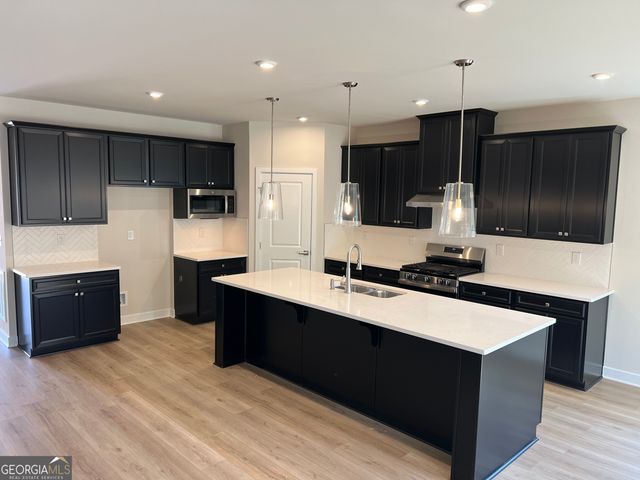 195 Arborvale Drive, Fayetteville, GA 30214