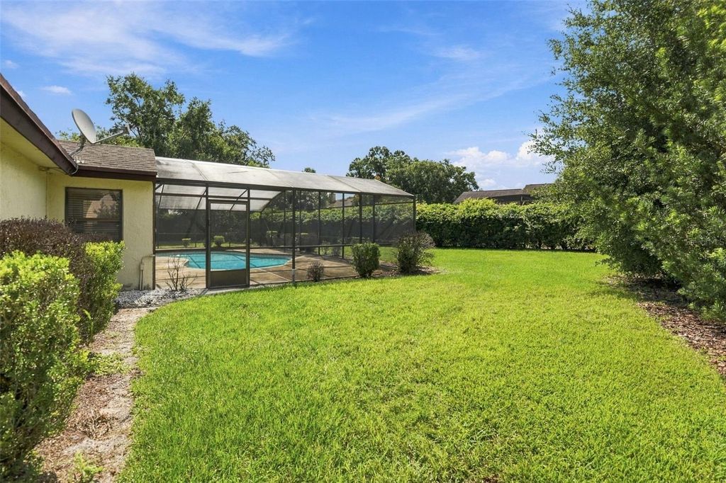 Image 36 of property listing at 7201 MOSS LEAF LANE, Orlando, FL 32819