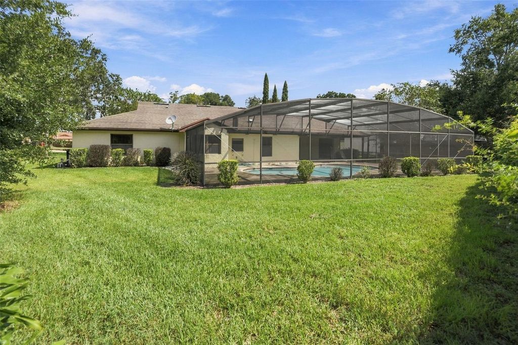 Image 37 of property listing at 7201 MOSS LEAF LANE, Orlando, FL 32819