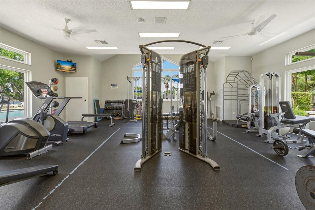 Image 43 of property listing at 7201 MOSS LEAF LANE, Orlando, FL 32819