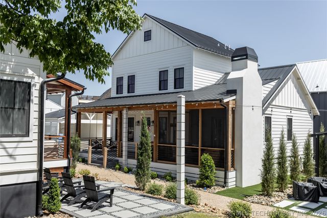 67 Lower Green Way B, Carlton Landing, OK 74432
