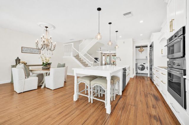 110 Sweet Bay Circle, Jupiter, FL 33458