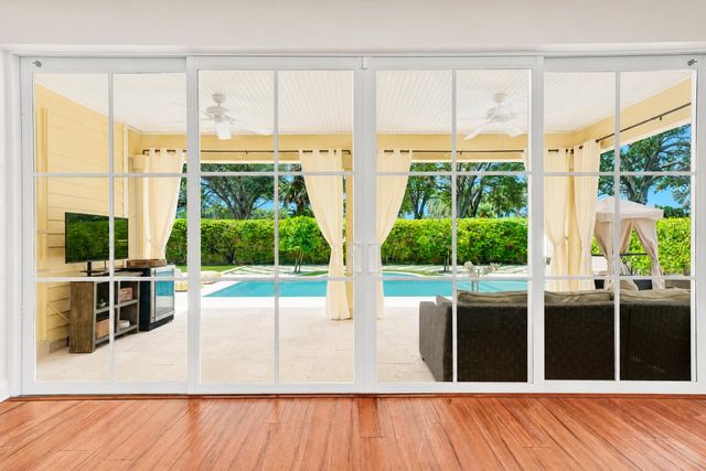 110 Sweet Bay Circle, Jupiter, FL 33458