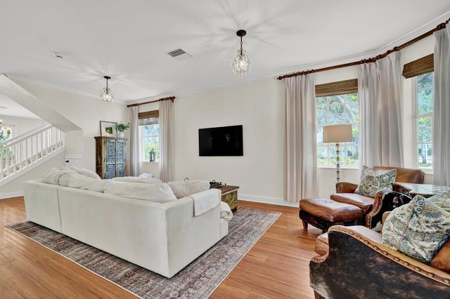 110 Sweet Bay Circle, Jupiter, FL 33458