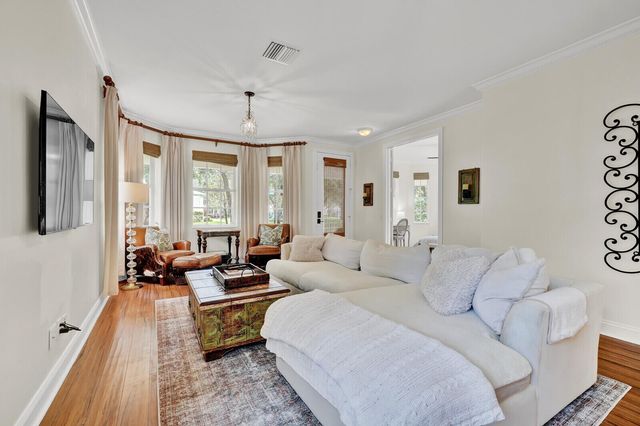 110 Sweet Bay Circle, Jupiter, FL 33458