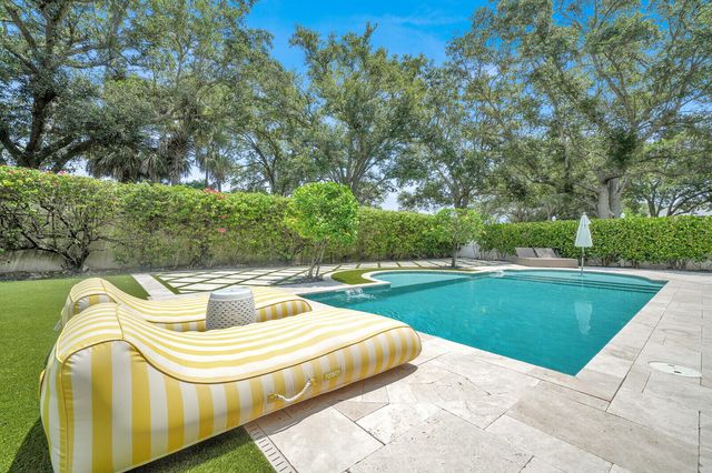 110 Sweet Bay Circle, Jupiter, FL 33458