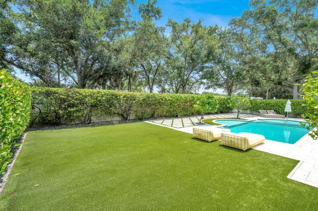 110 Sweet Bay Circle, Jupiter, FL 33458