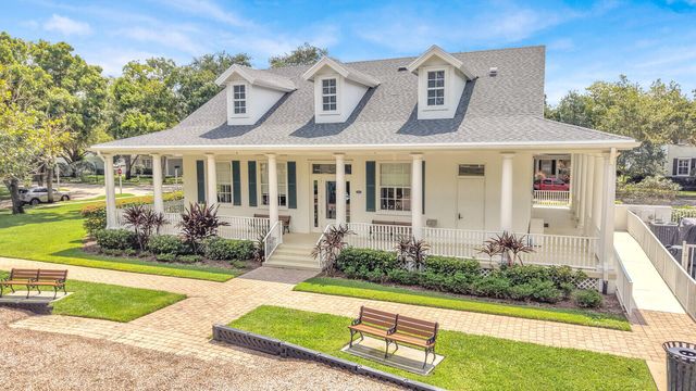 110 Sweet Bay Circle, Jupiter, FL 33458