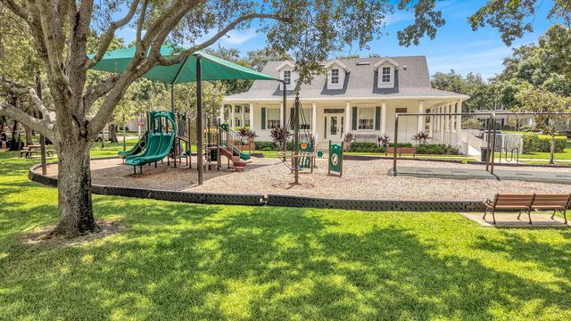 110 Sweet Bay Circle, Jupiter, FL 33458